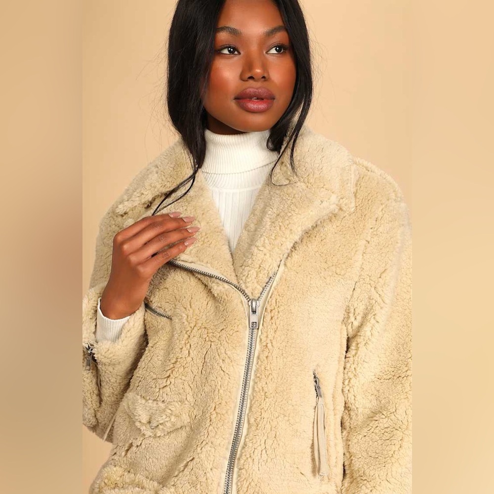 Free People So Cozy Beige Faux Fur Slouchy Moto Jacket
Medium - Picture 2 of 9